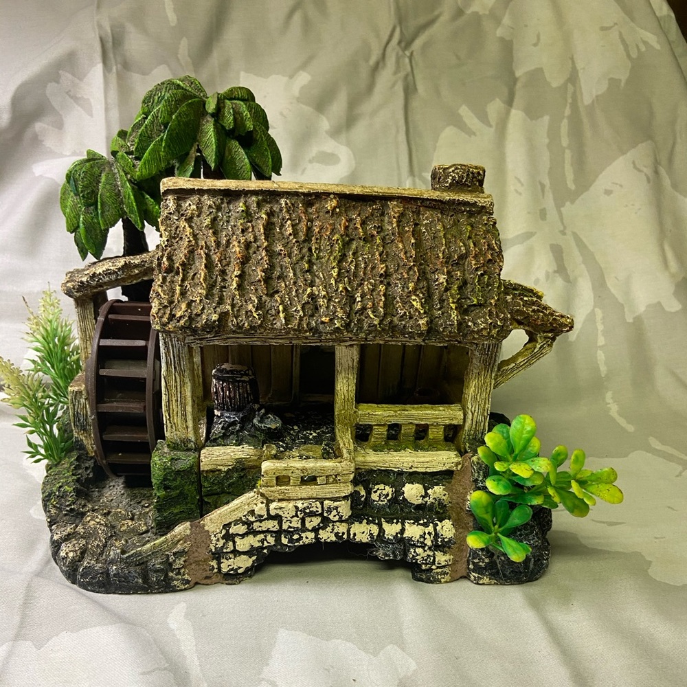 Top Fin Tropical Beach Hut Aquarium Ornament